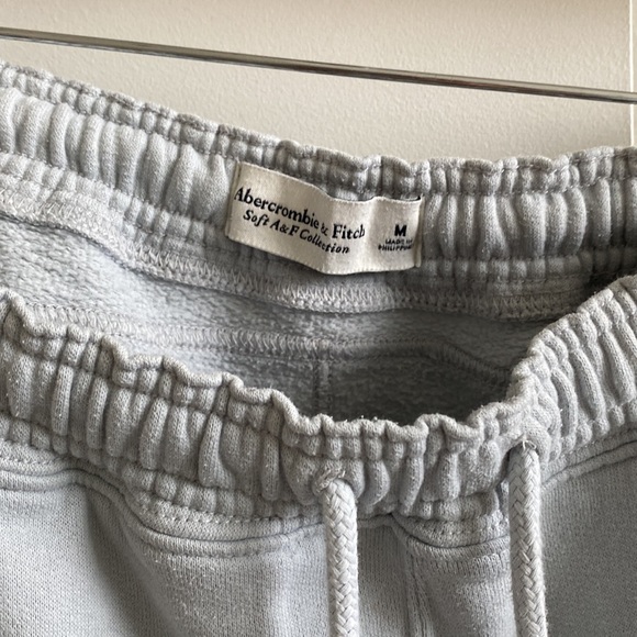 Abercrombie light blue track pants - Picture 3 of 3